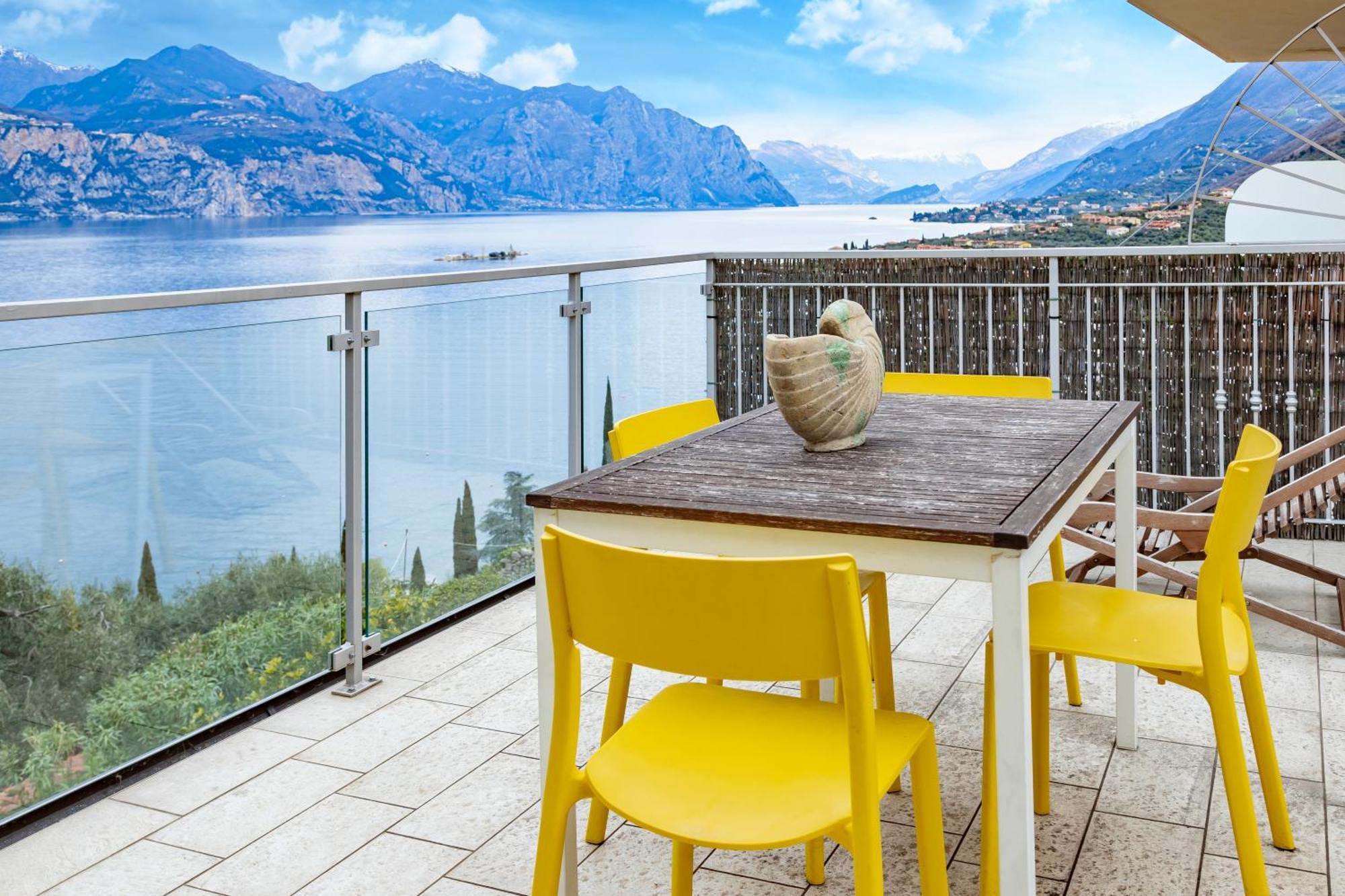Ca De L'Angelon Aparthotel Brenzone sul Garda Exterior foto