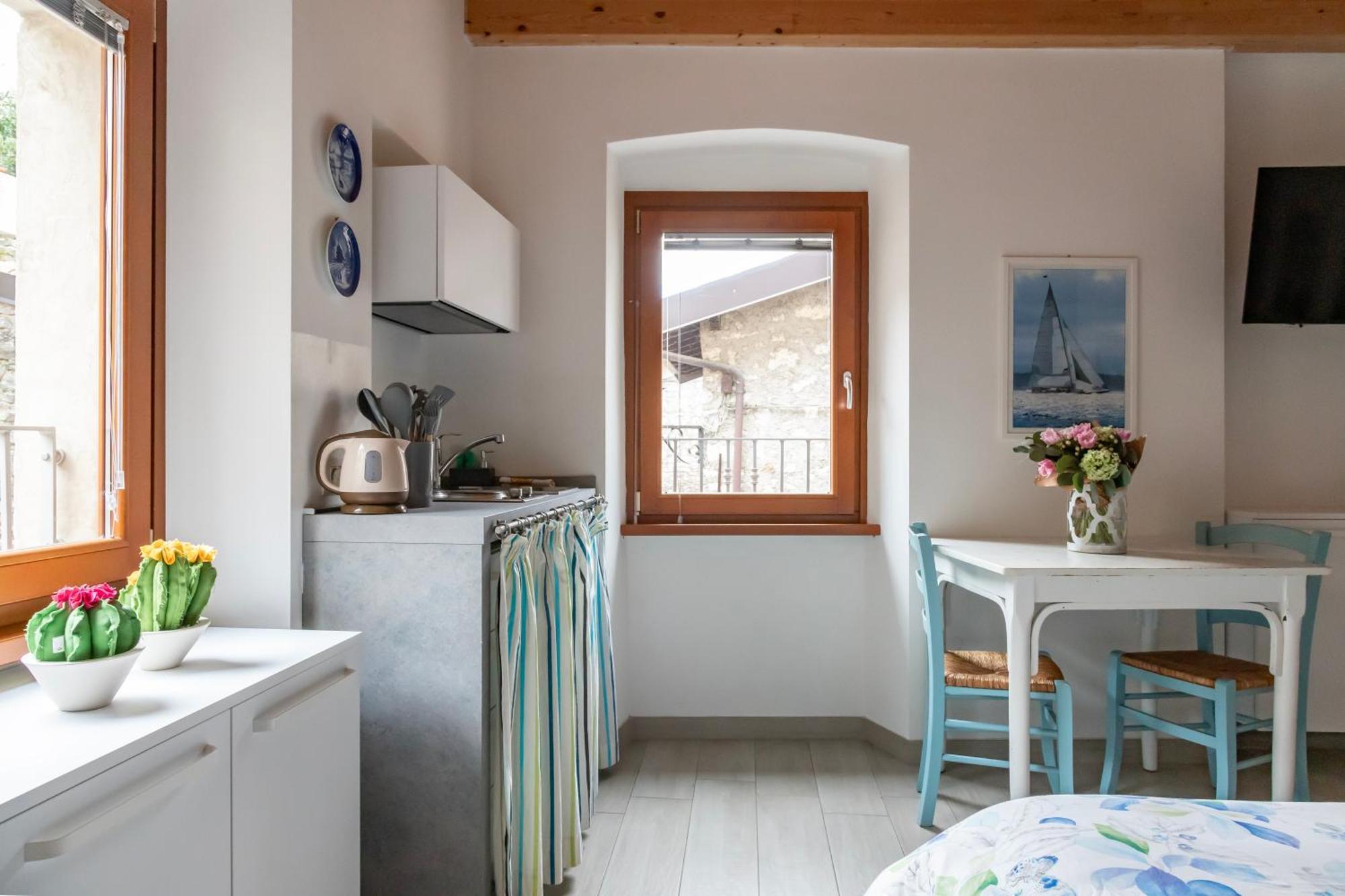 Ca De L'Angelon Aparthotel Brenzone sul Garda Cameră foto