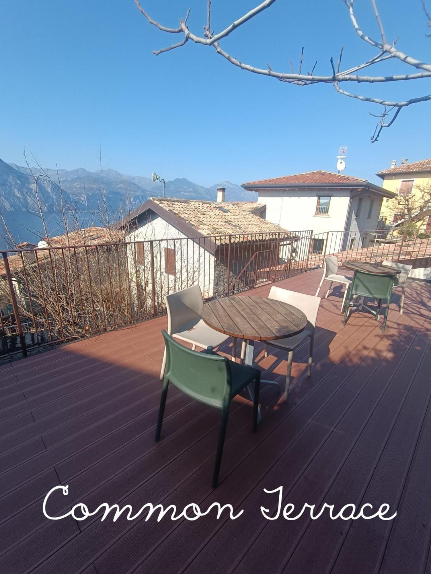 Ca De L'Angelon Aparthotel Brenzone sul Garda Exterior foto