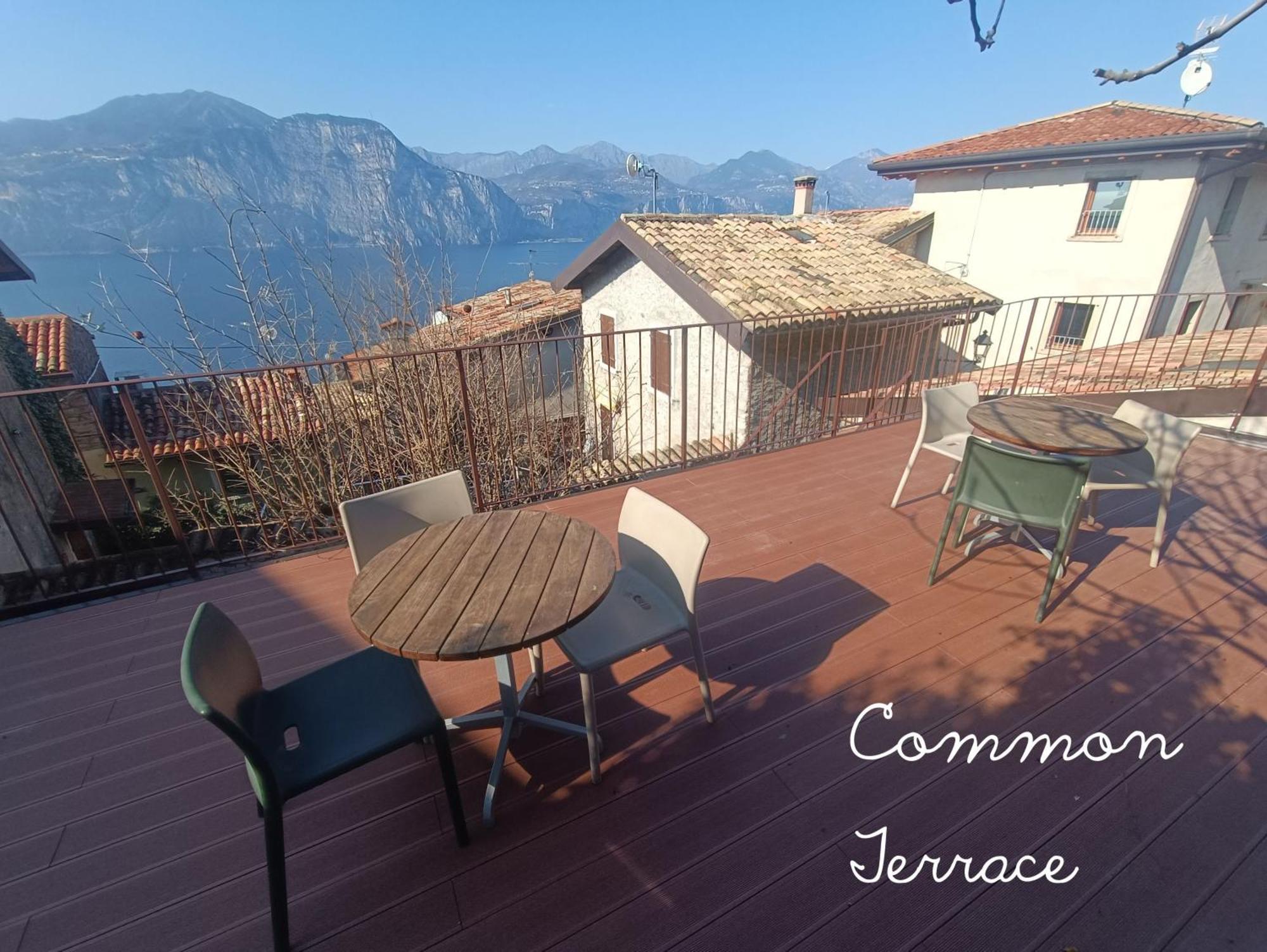 Ca De L'Angelon Aparthotel Brenzone sul Garda Exterior foto