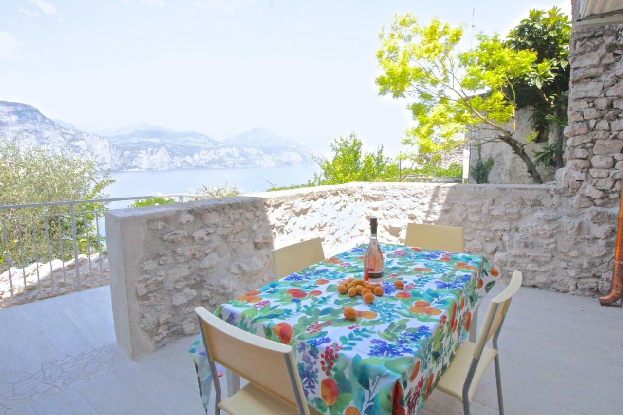 Ca De L'Angelon Aparthotel Brenzone sul Garda Exterior foto