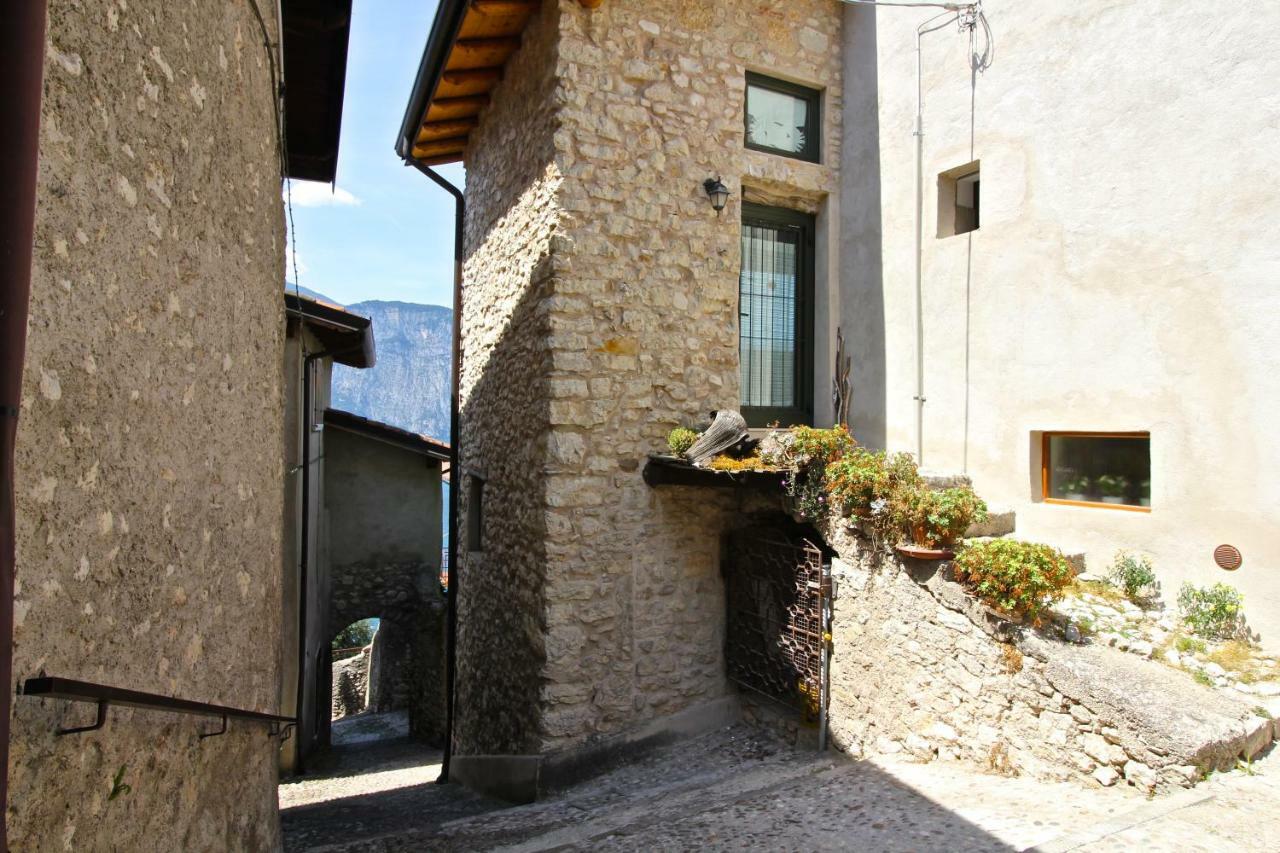Ca De L'Angelon Aparthotel Brenzone sul Garda Exterior foto