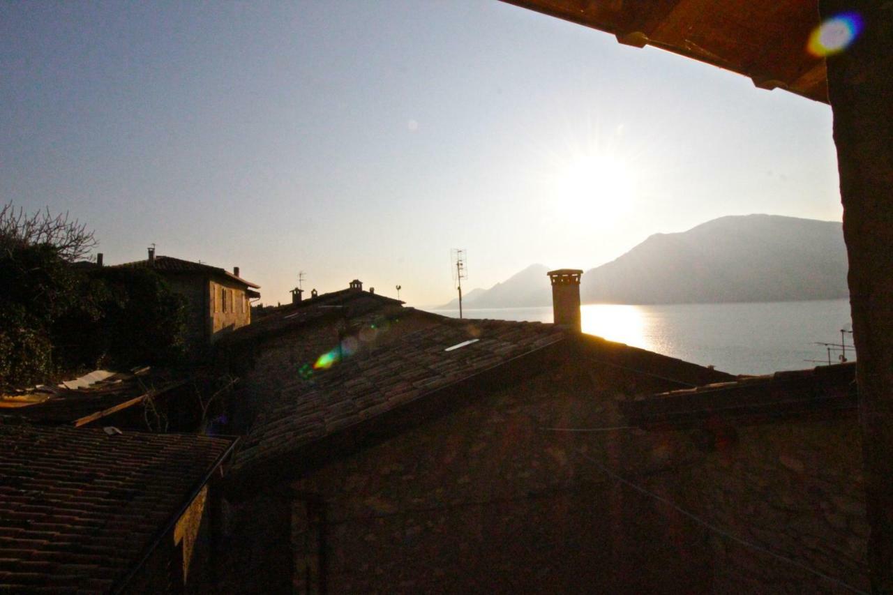 Ca De L'Angelon Aparthotel Brenzone sul Garda Exterior foto